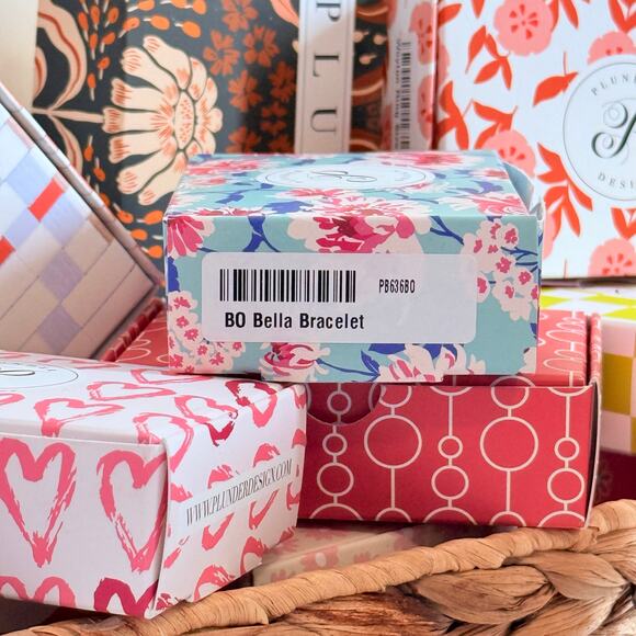 New Plunder “Bella” Crystal Bar Bracelet (6.75"-7.5") - Picture 6 of 6